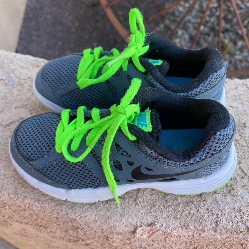 Nike sneakers kids 12c